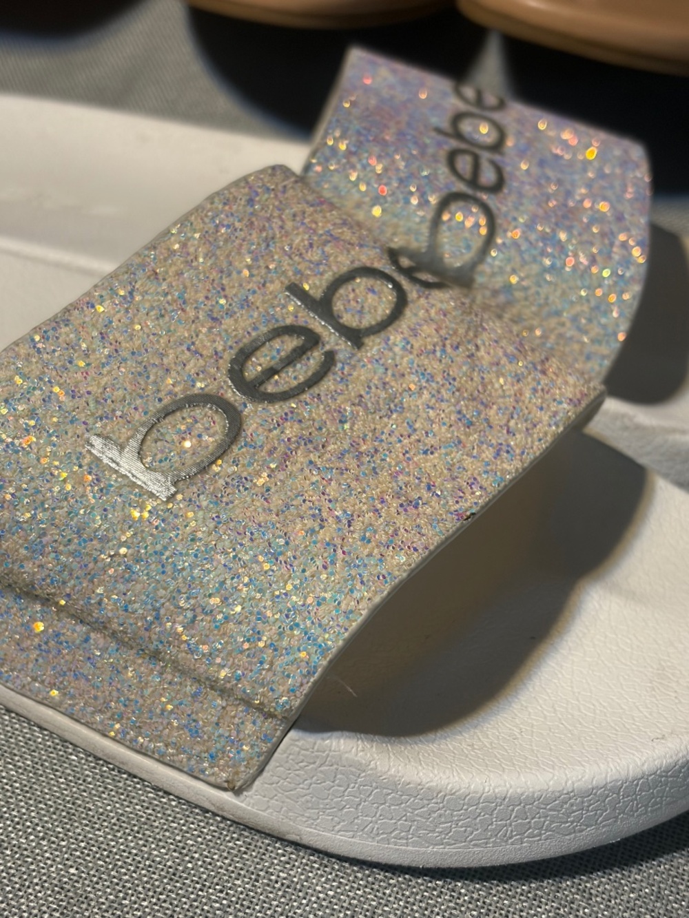 Bebe VTG Y2K White Silver Holograph Glitter Logo Pool Slides Sandals Beach 8